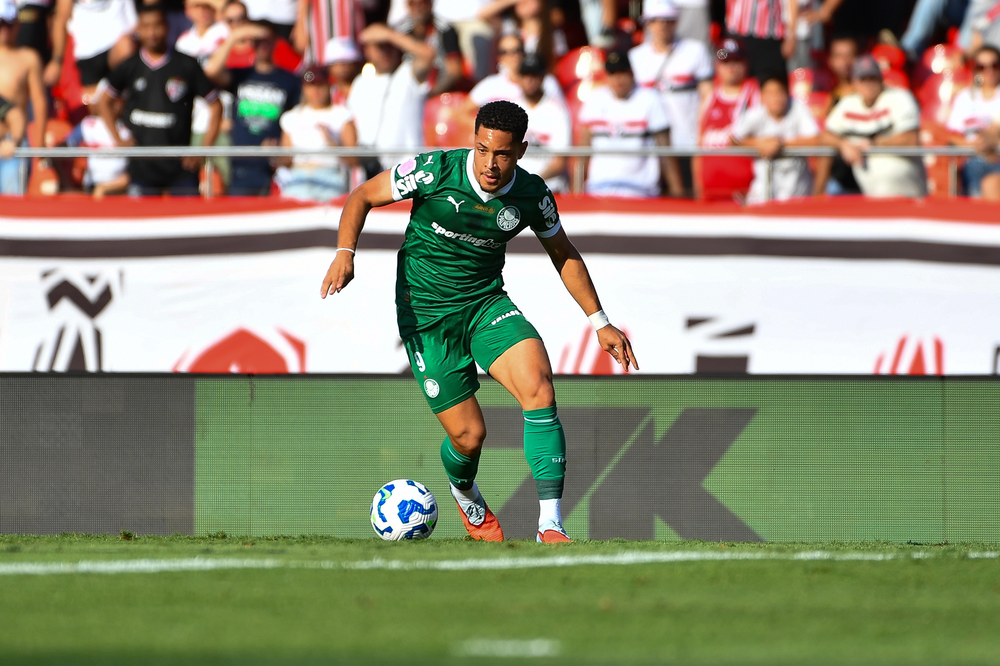 Kaiyun开云官方网站中国登录-独占巴甲第一！21岁罗克身价升至3800万，巴萨有他未来转会分成权