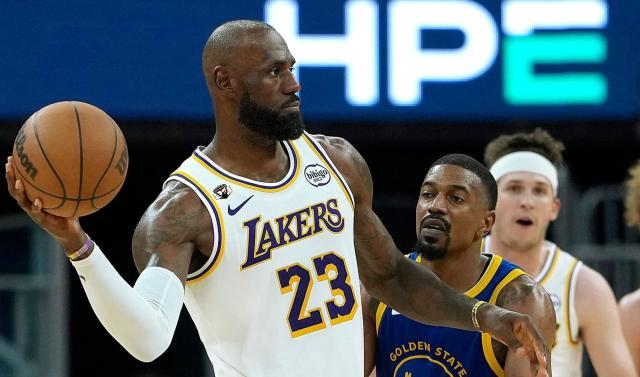 Kaiyun开云官方网站中国登录-41岁61天詹姆斯再添新纪录：为东契奇献生日赢球礼